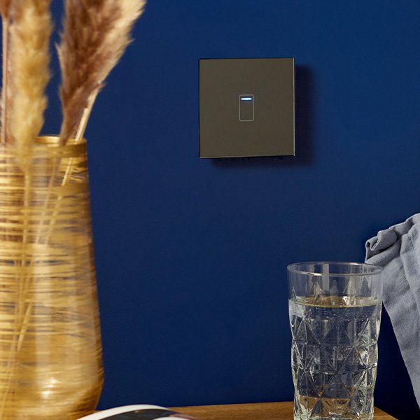Retrotouch Crystal 1 Gang 1 Way Touch Light Switch with Black Glass | UKES